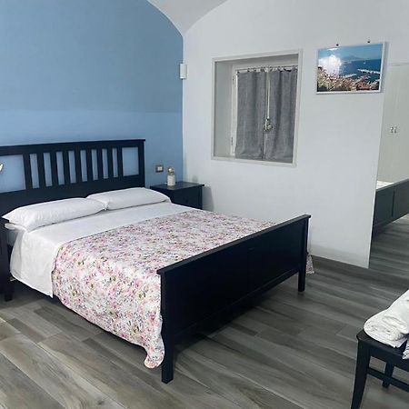 Casa Sania Apartment Наполи Екстериор снимка